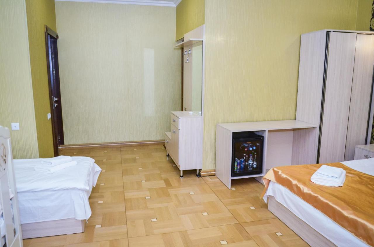 Rubin Hotel Goris Exteriör bild