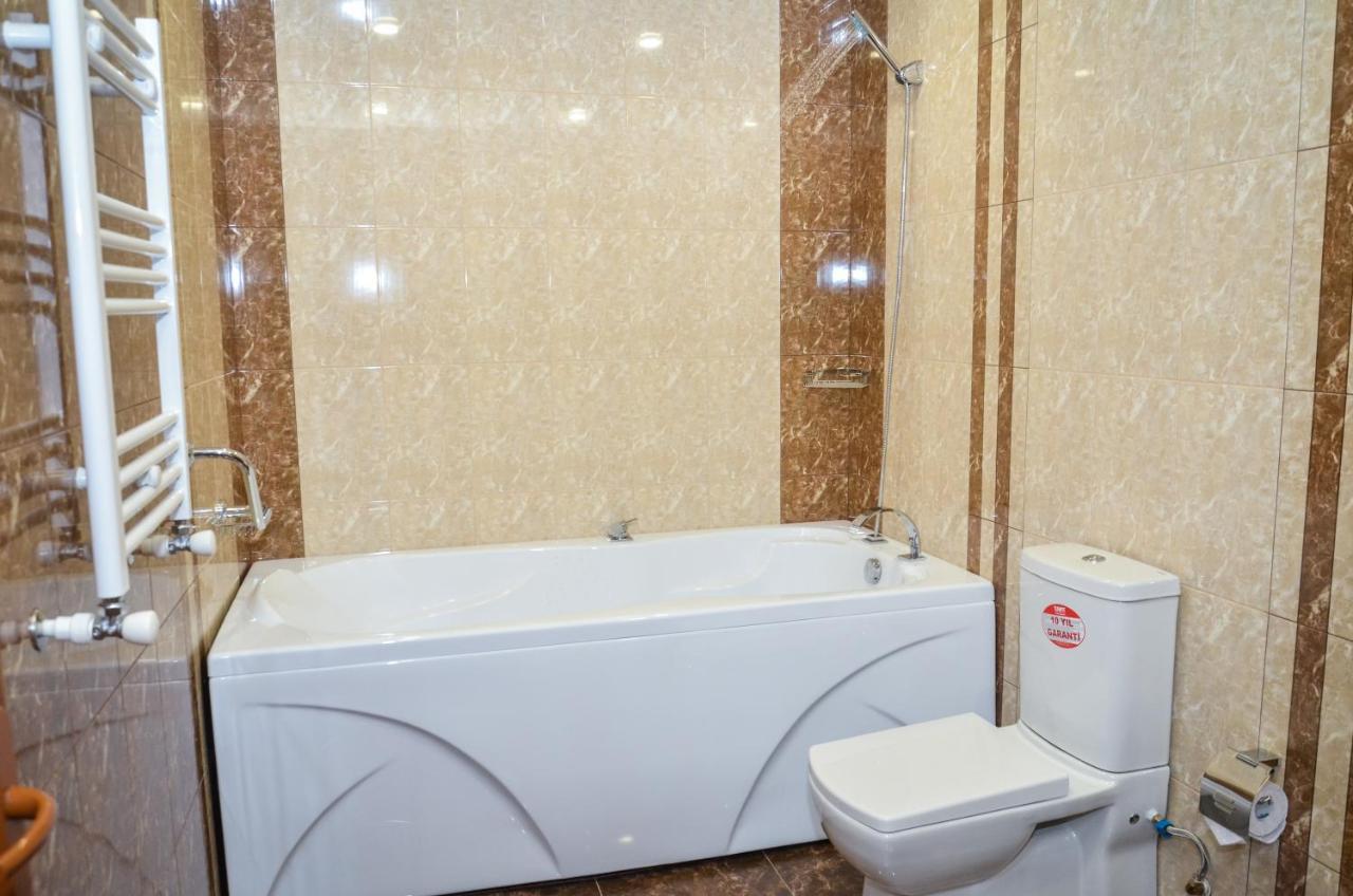 Rubin Hotel Goris Exteriör bild
