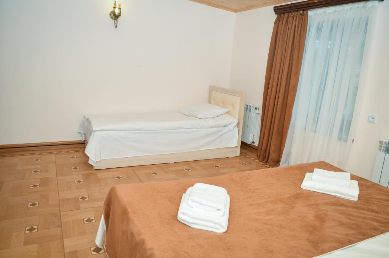 Rubin Hotel Goris Exteriör bild