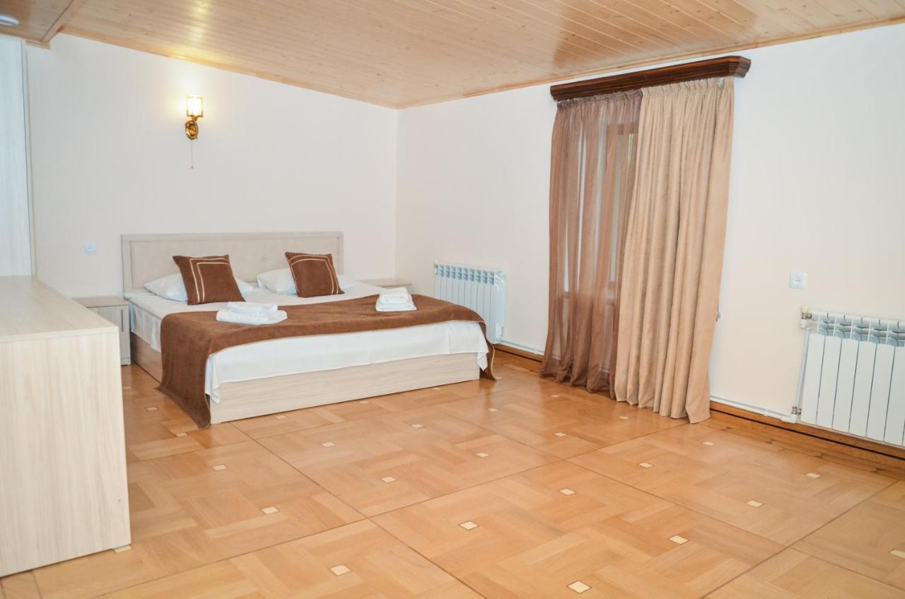 Rubin Hotel Goris Exteriör bild